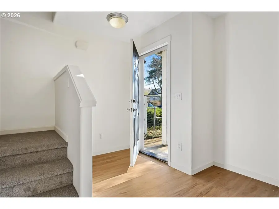 6311 SE Woodstock Blvd, Portland, OR 97206 - #3