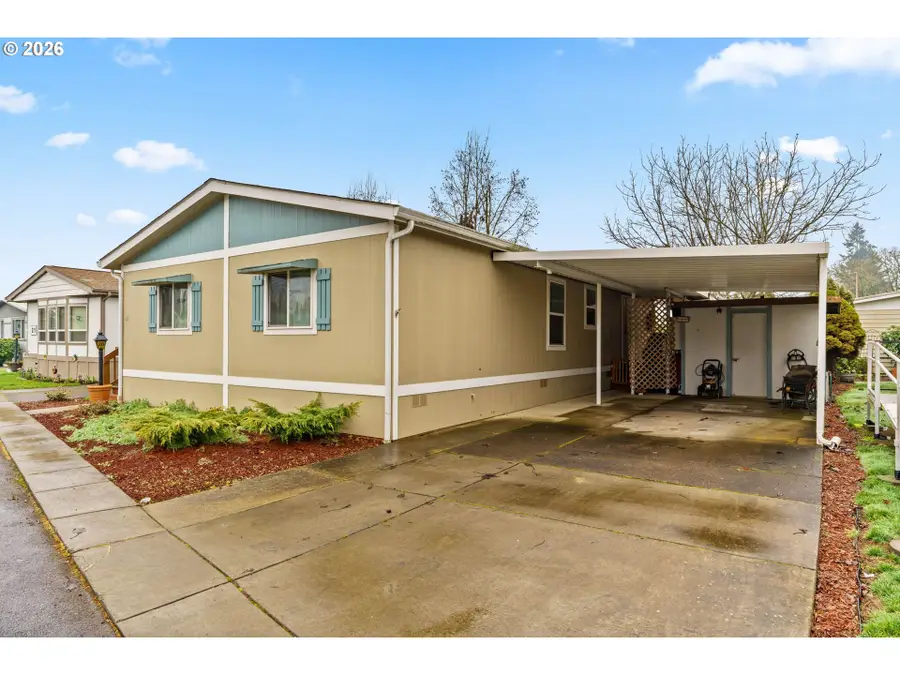 1225 W 10th Ave, Junction City, OR 97448 - #3