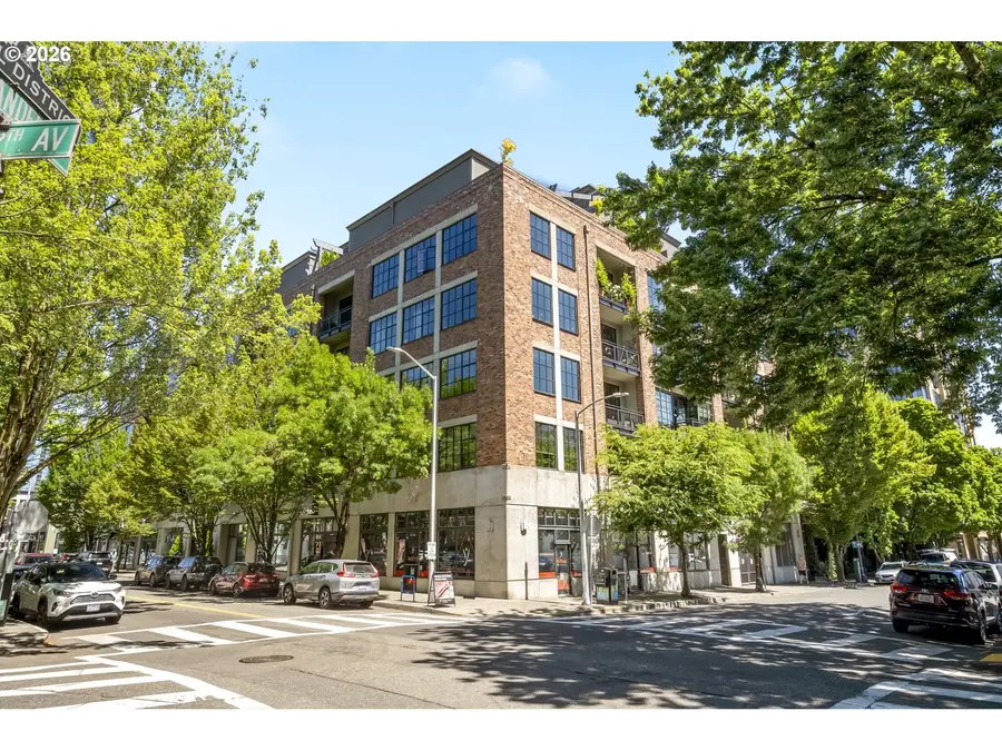 408 NW 12th Ave, Portland, OR 97209 - #2