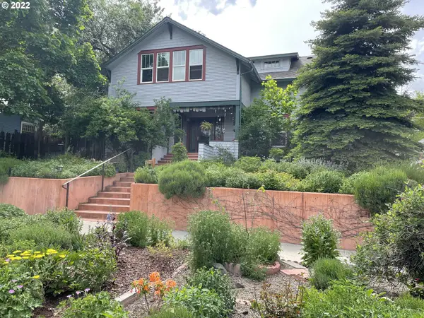 1706 Oak St, LaGrande, OR 97850