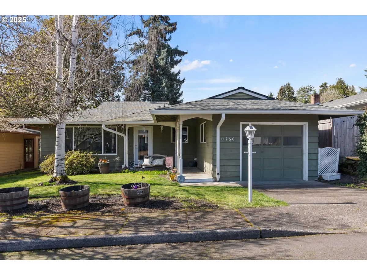 11760 SW King George Dr, King City, OR 97224 - Image #1