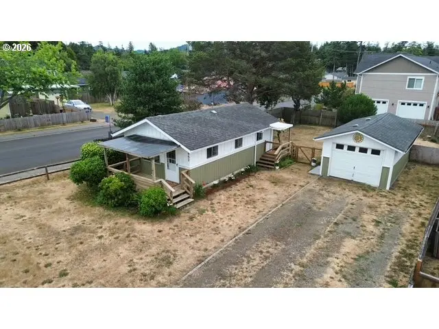 1992 18th St, Florence, OR 97439 - #3