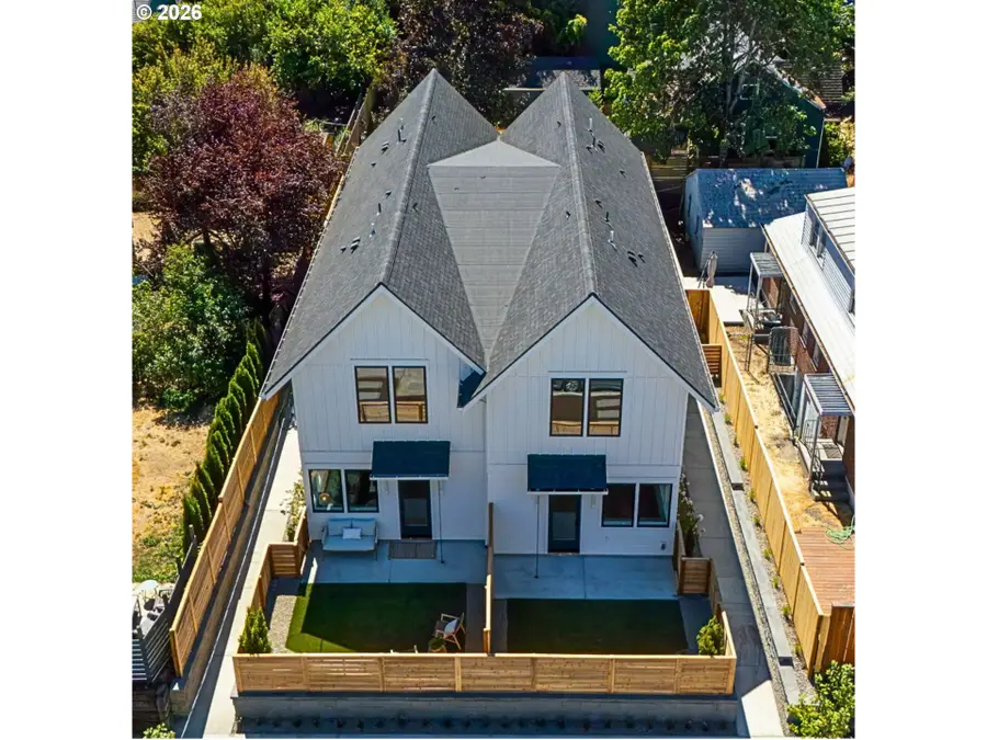 1522 NE Jarrett St #B, Portland, OR 97211 - #3