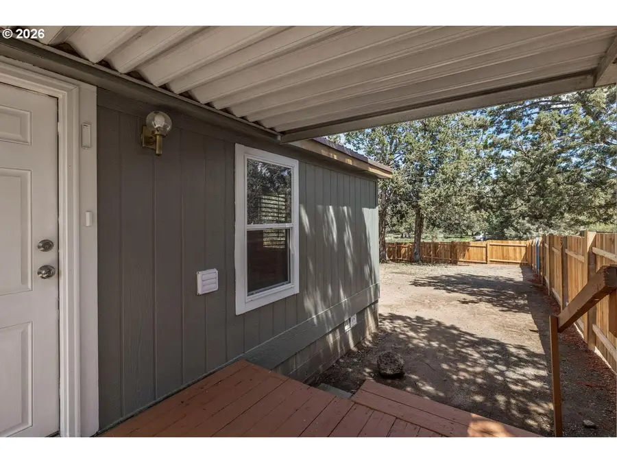 8525 SW Crescent Pl, Terrebonne, OR 97760 - #3