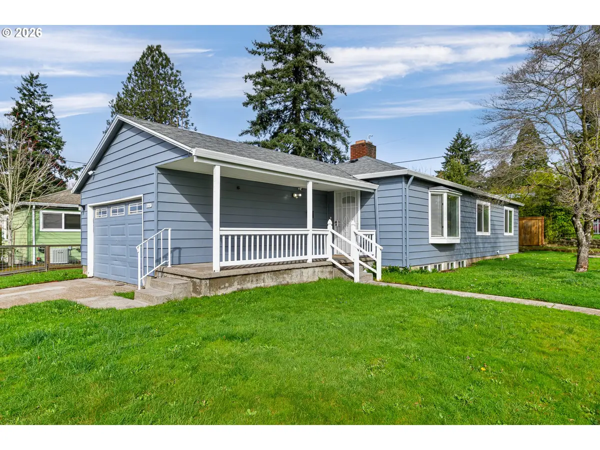 8647 NE Schuyler St, Portland, OR 97220 - #1