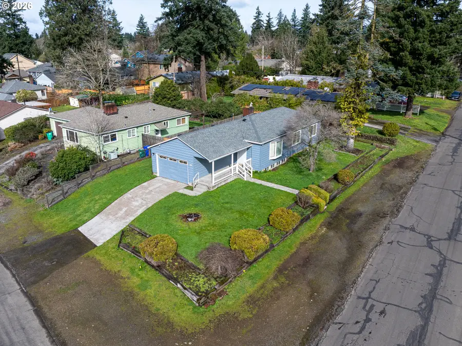 8647 NE Schuyler St, Portland, OR 97220 - #2