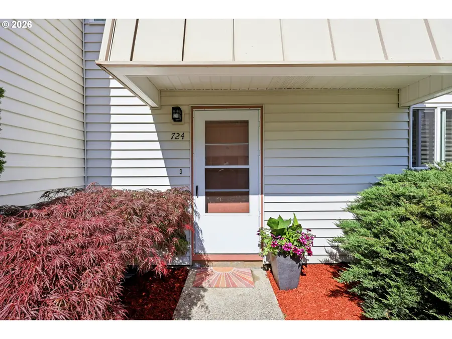 724 SE Rene Ave, Gresham, OR 97080 - #3
