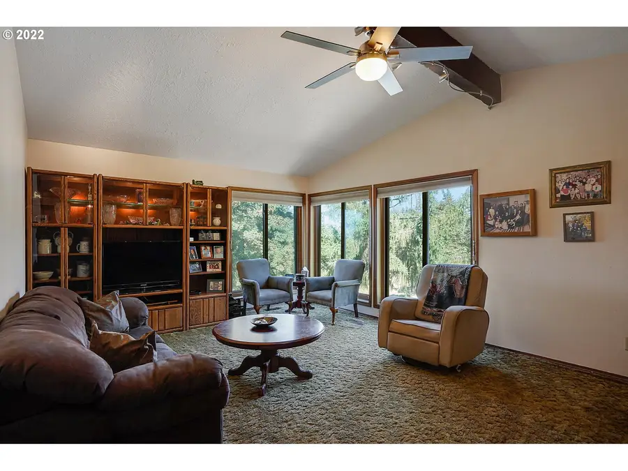 35267 S Acer Ln, Molalla, OR 97038 - #3