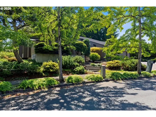 999 NE 169th Dr, Portland, OR 97230