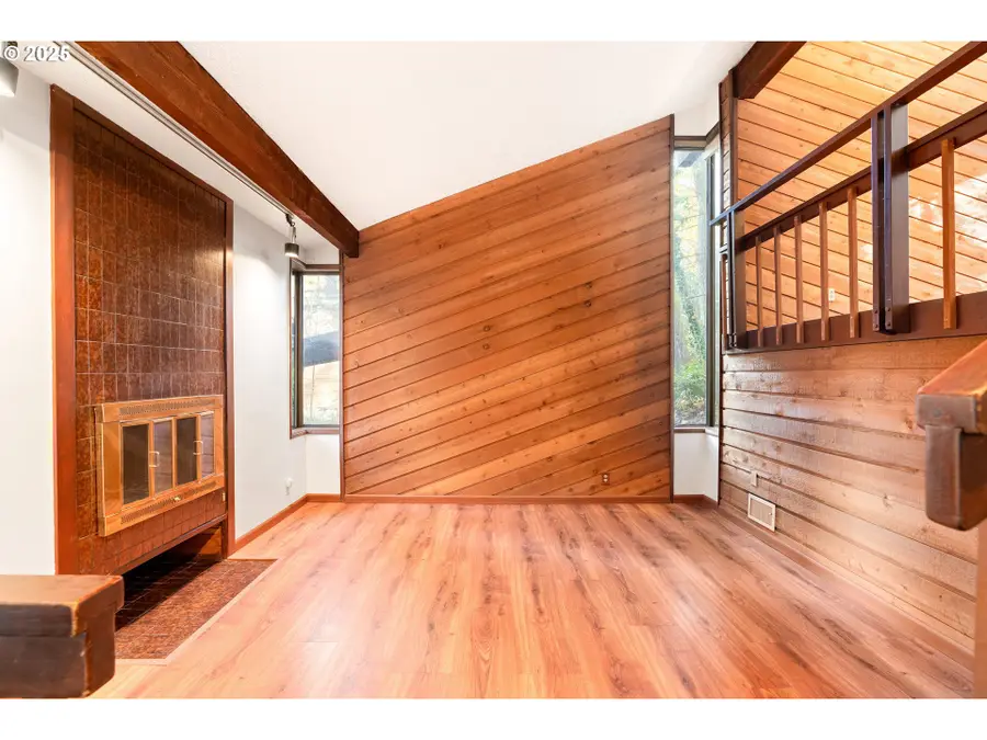 9411 SW 62nd Dr, Portland, OR 97219 - Image #2