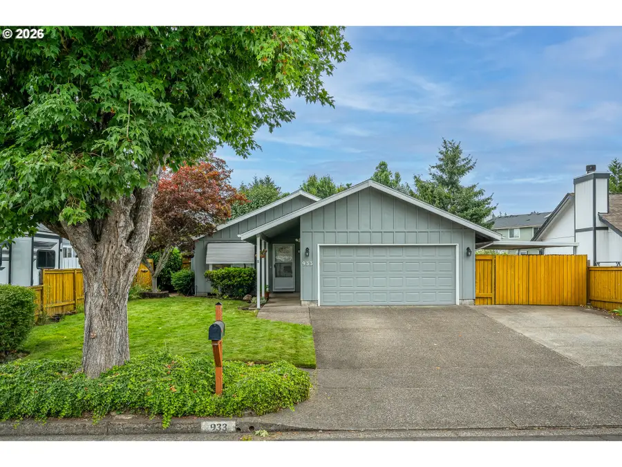 933 S 44th St, Springfield, OR 97478 - #2