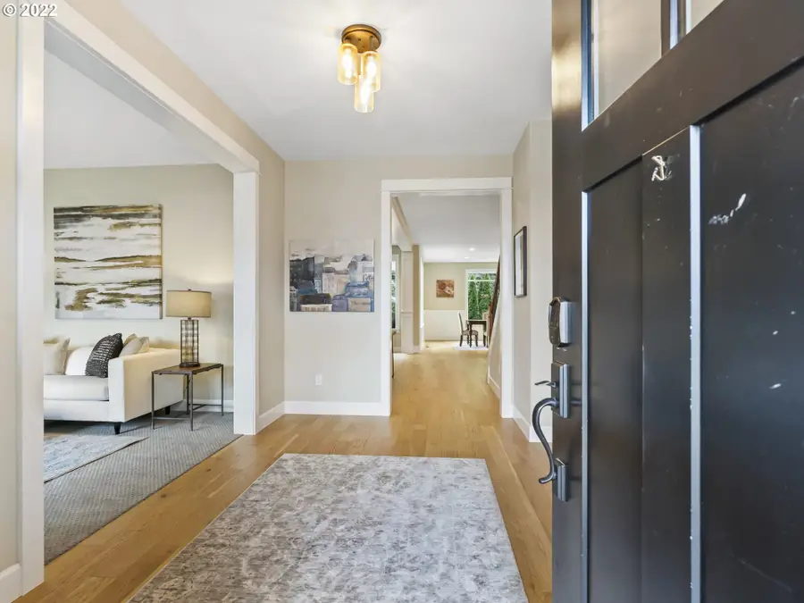 9010 SW Inez St, Tigard, OR 97224 - Image #2