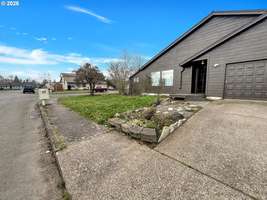 4603 Goldenrod Ave, Salem, OR 97305 - #2