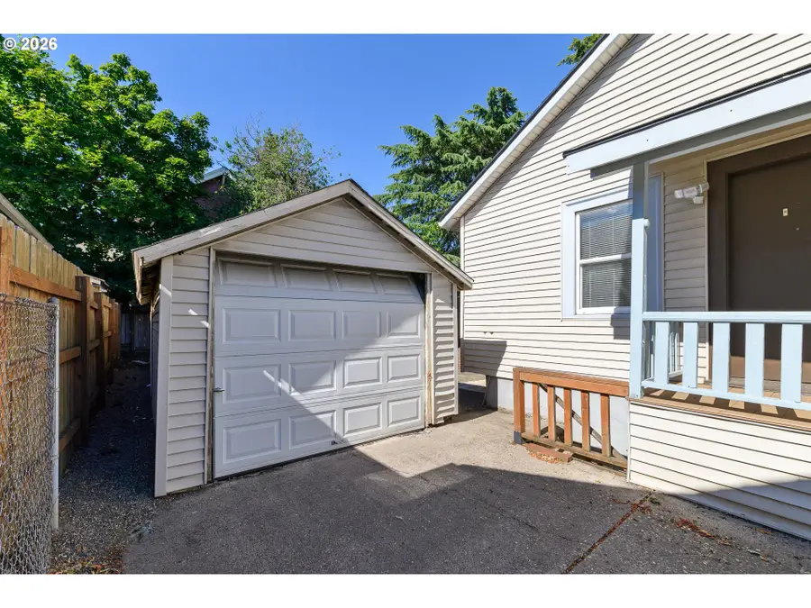 6815 NE Glisan St, Portland, OR 97213 - #2