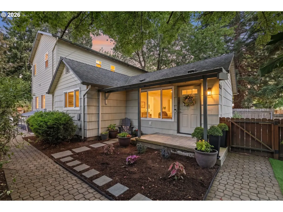 2116 SE 84th Ave, Portland, OR 97216 - #1