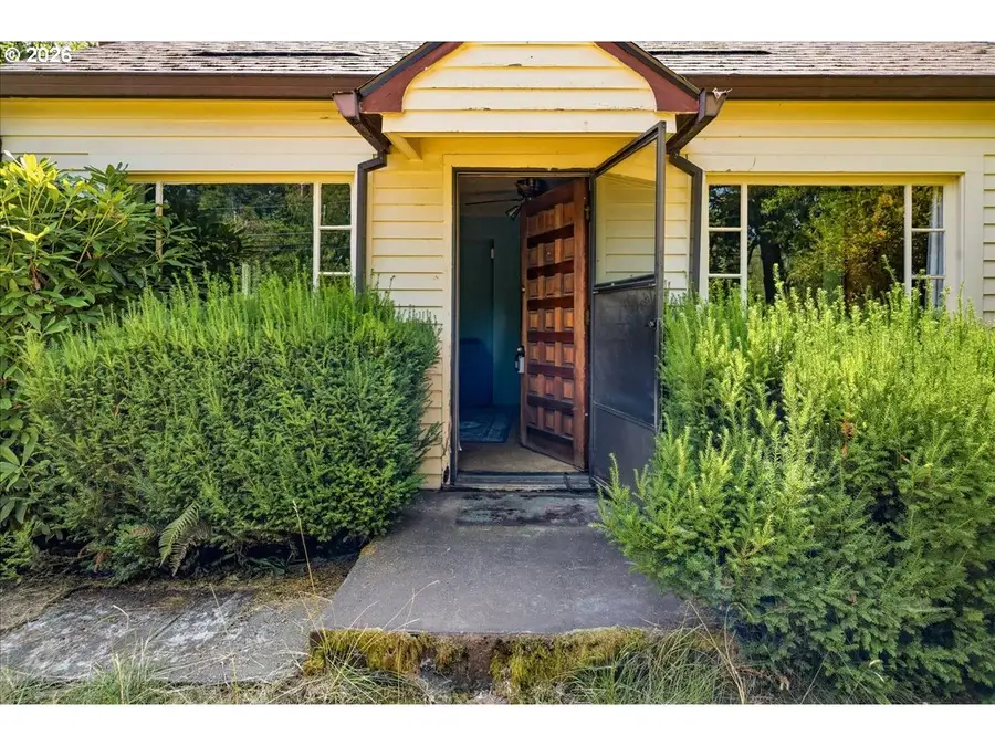 15338 Holcomb Blvd, Northwest Clackamas, OR 97045 - #3