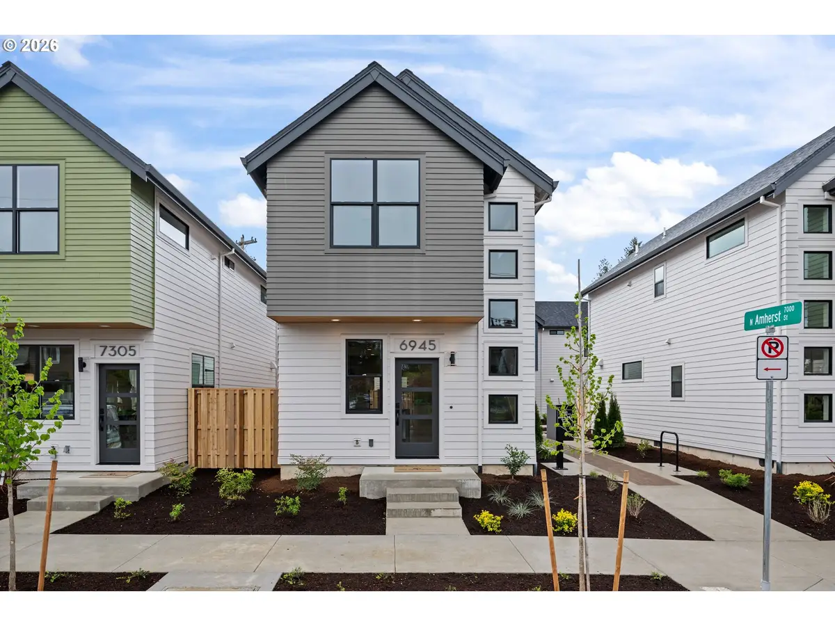 6945 N Burr Ave, Portland, OR 97203 - #1