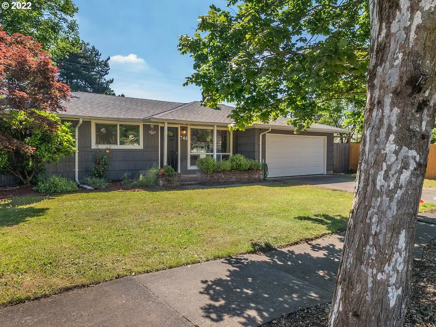 746 SE 143rd Ave, Portland, OR 97233 - #2