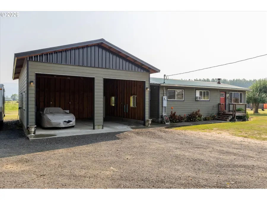 126 W Sunny Sands Rd, Cathlamet, WA 98612 - #3
