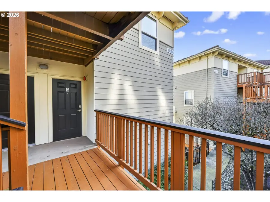 410 NW Uptown Ter #3B, Portland, OR 97210 - Image #3