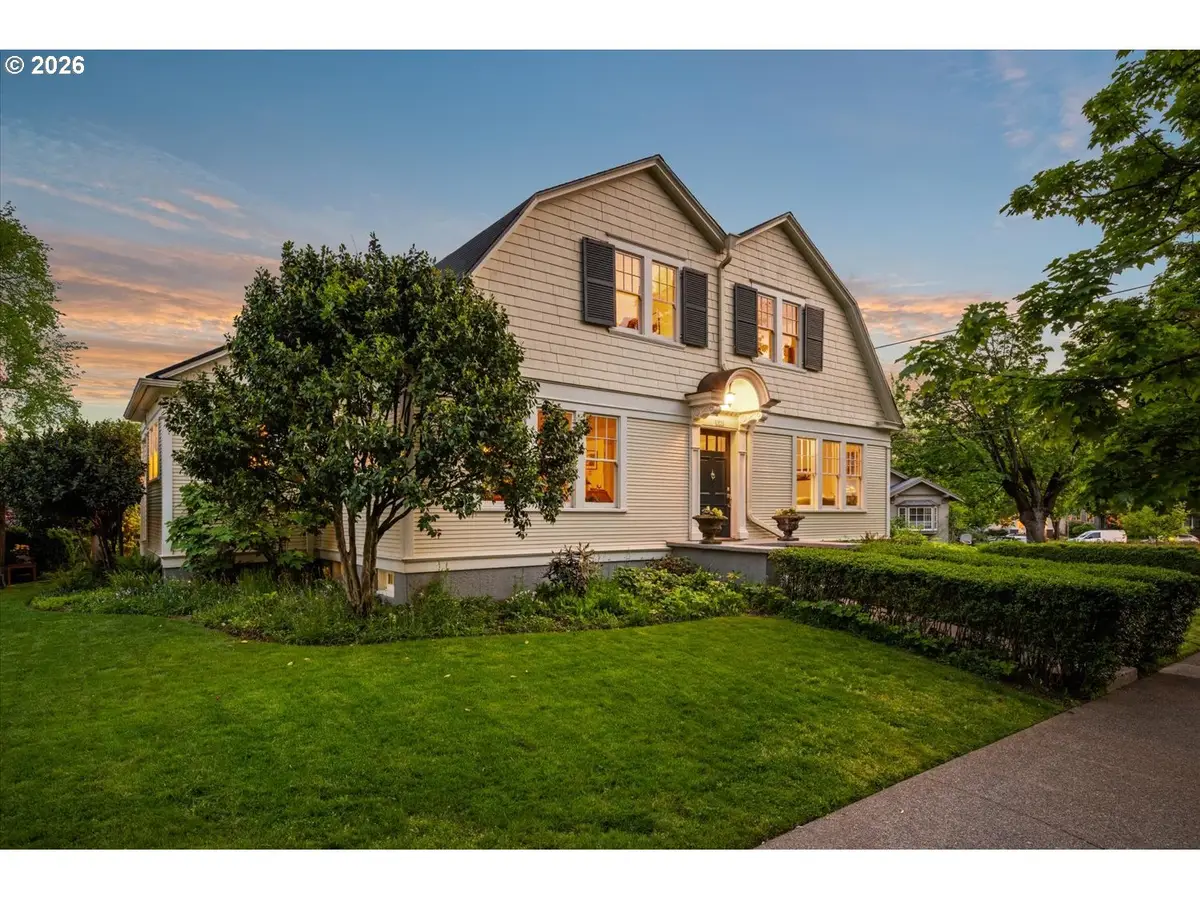 1838 SE Harrison St, Portland, OR 97214 - #1