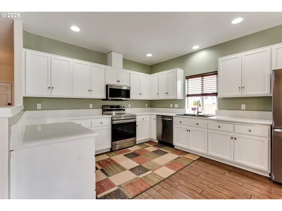 5398 Donohoe Ave, Eugene, OR 97402 - #3
