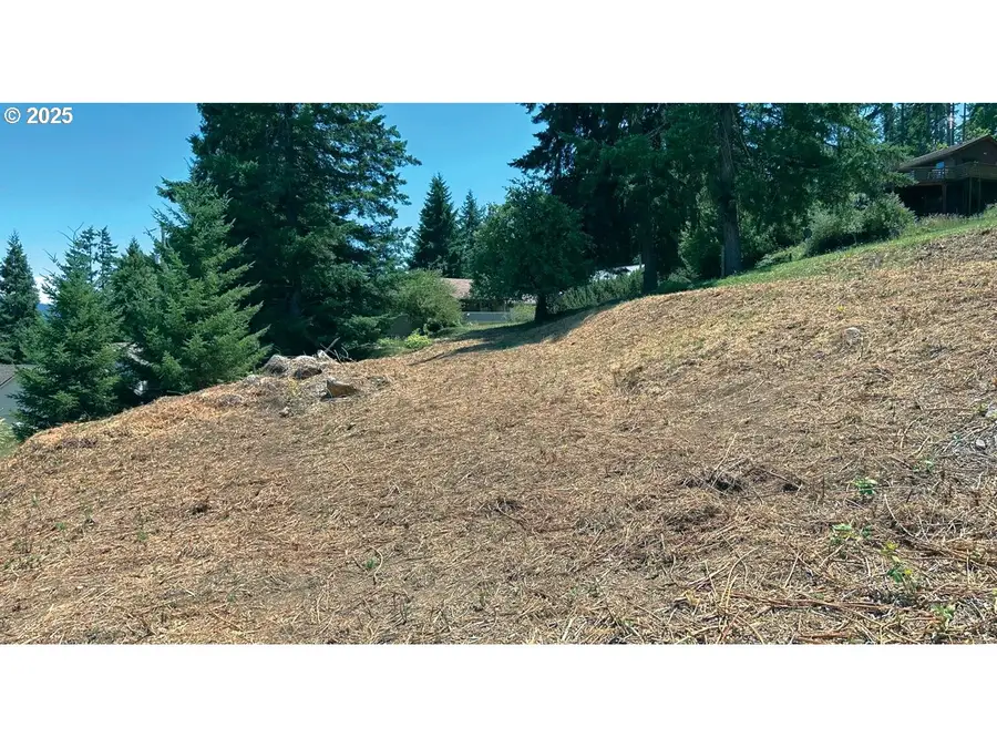 755 Holbrook, Creswell, OR 97426 - #3