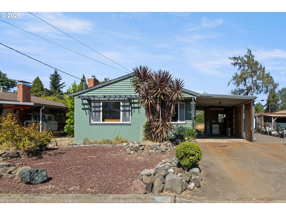 324 W Berdine St, Roseburg, OR 97471 - #1