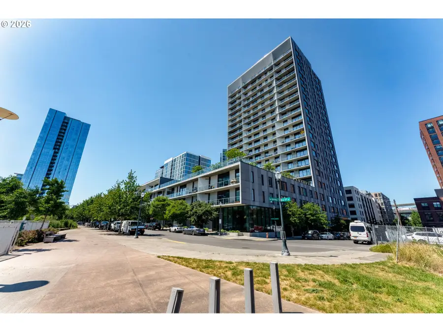 1150 NW Quimby St #406, Portland, OR 97209 - #3