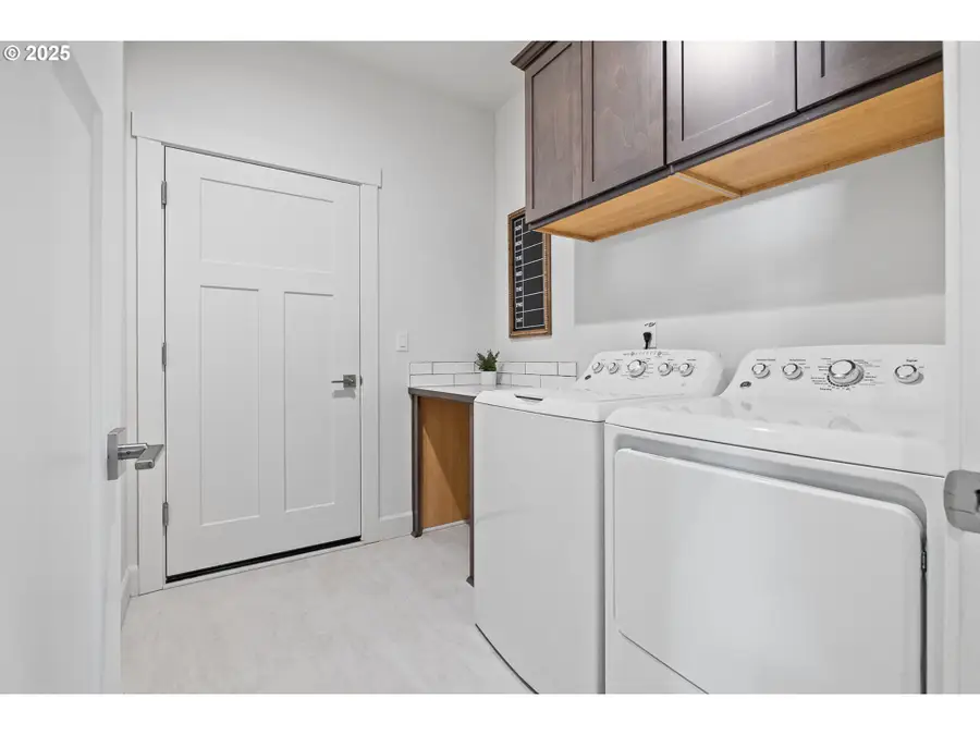 833 E Autumn Ave, Hermiston, OR 97838 - #2