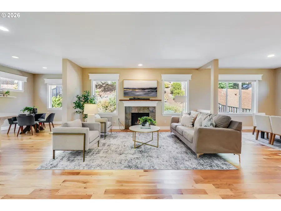 14317 SE Vista Heights St, Happy Valley, OR 97086 - #3