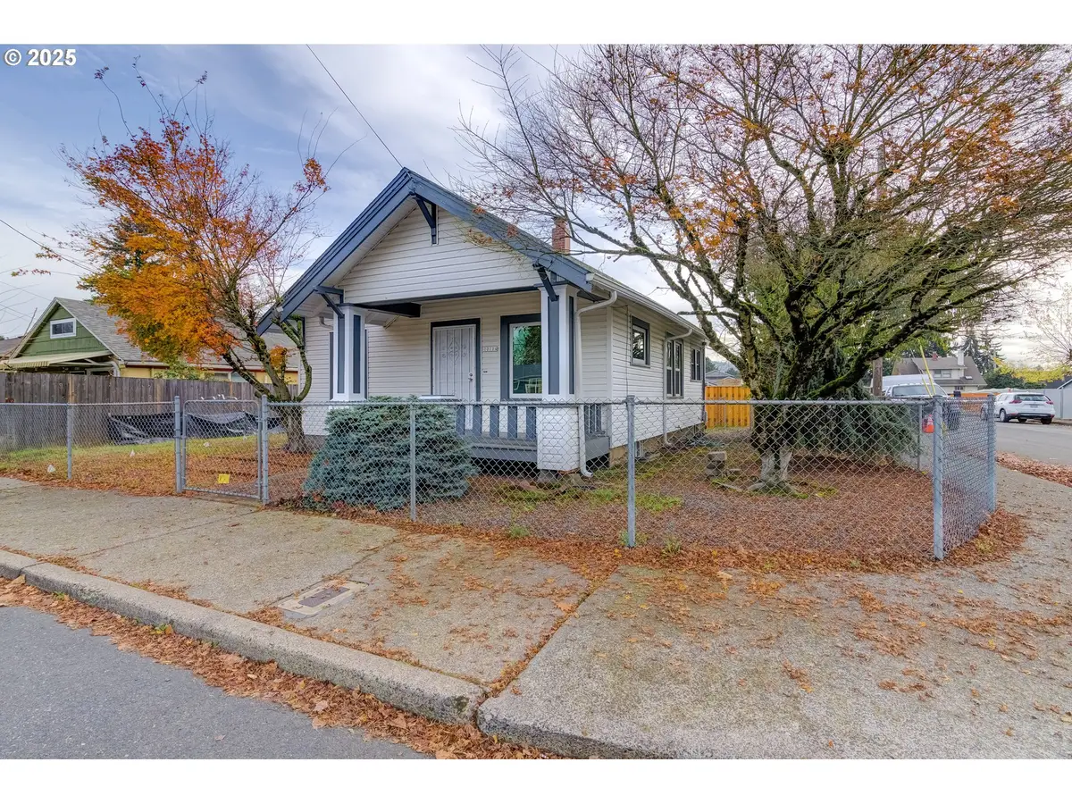 10104 SE Holgate Blvd, Portland, OR 97266 - Image #1