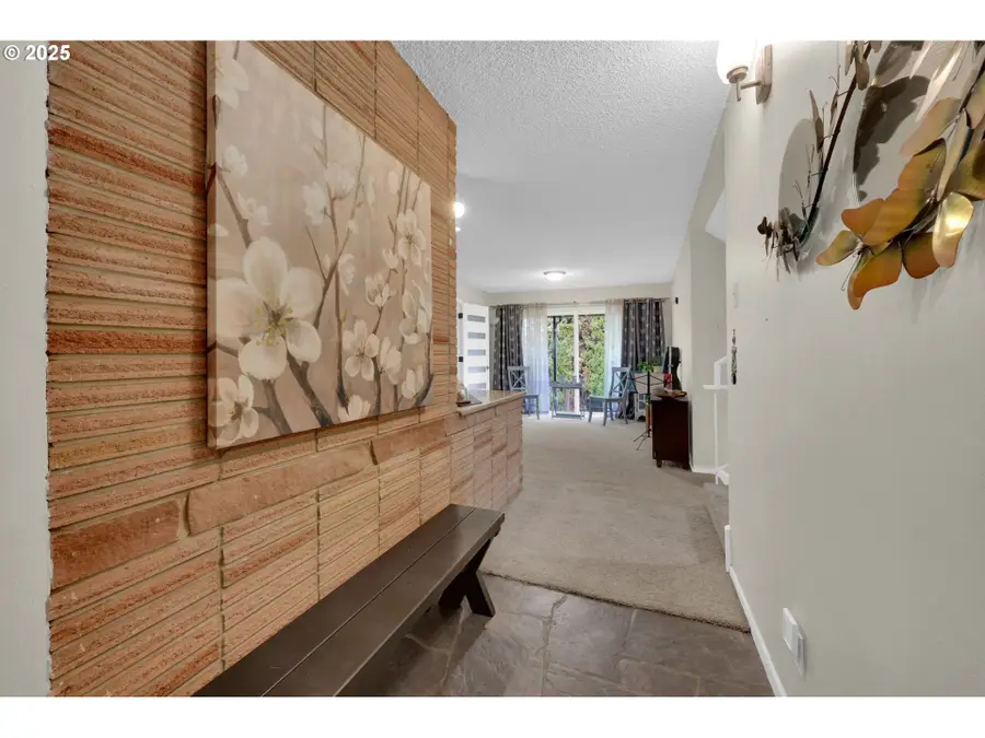 815 NW Merrie Dr, Corvallis, OR 97330 - Image #2