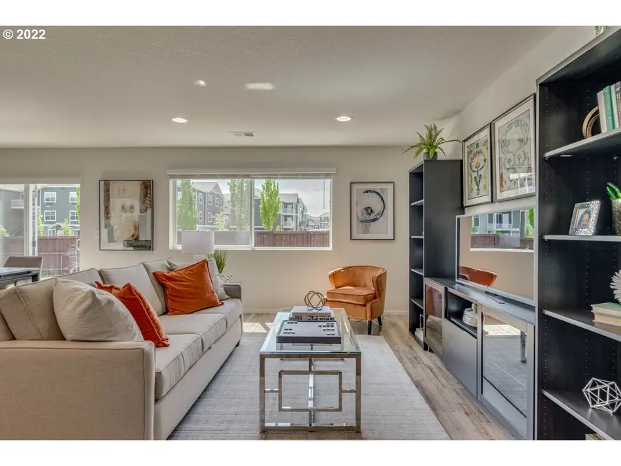 2866 Pierce Pkwy, Springfield, OR 97477 - Image #3