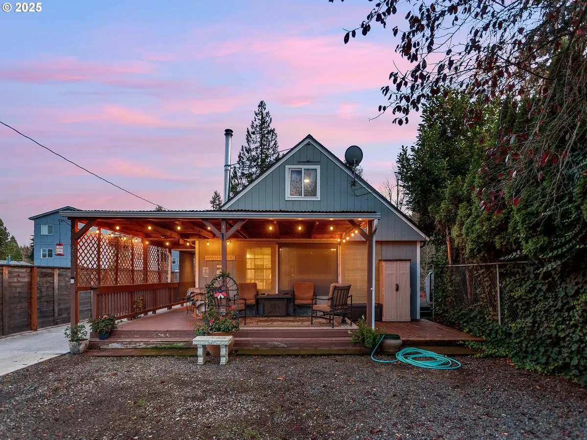 299 SW 3rd Ave, Canby, OR 97013 - Image #1