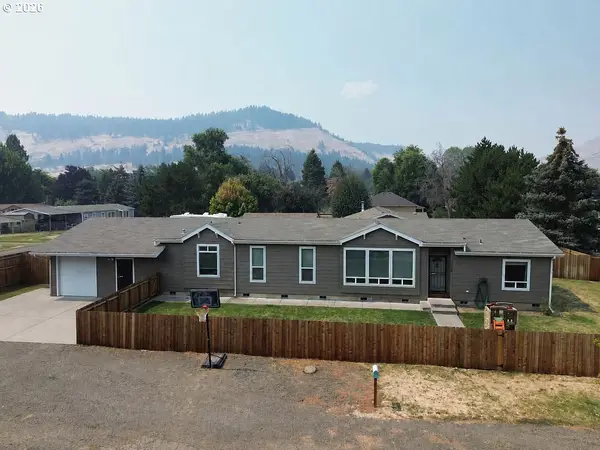 3008 N 1st St, LaGrande, OR 97850
