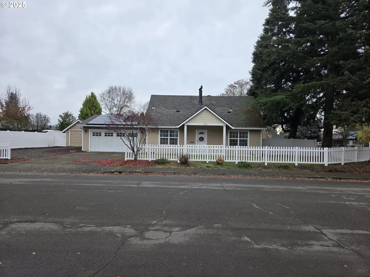 1730 NE 12th Ave, Hillsboro, OR 97124 - Image #1