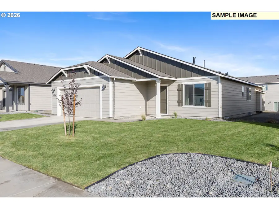 912 E Maple Brook Ave, Hermiston, OR 97838 - #2