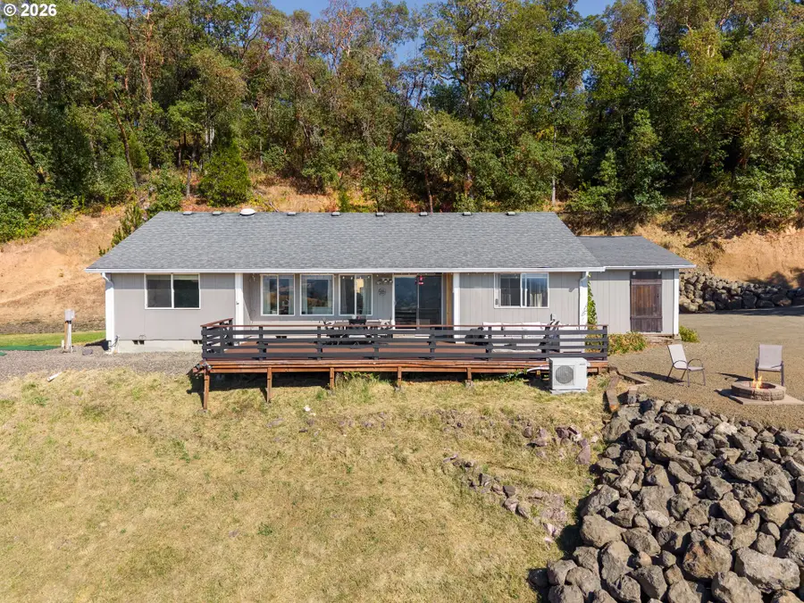 560 Hagle Ln, Roseburg, OR 97470 - #2