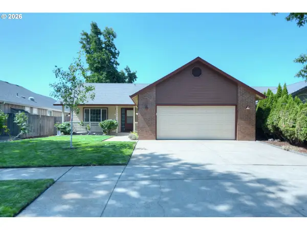 2956 Dahlia Ln, Eugene, OR 97404