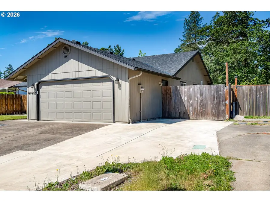 87660 Trek Dr, Veneta, OR 97487 - #2
