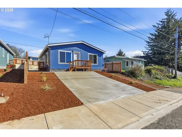 559 S Wall St, CoosBay, OR 97420