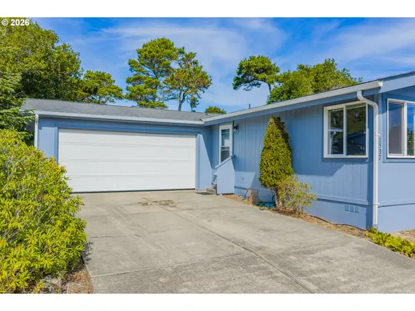 1537 N Siano Loop, Florence, OR 97439