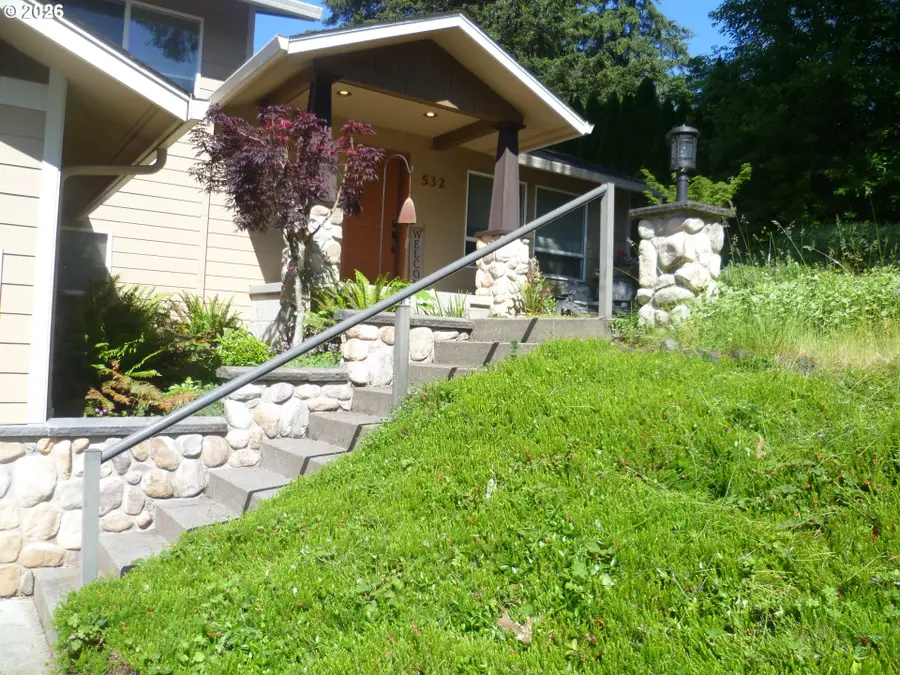 532 E Stonecreek Dr, La Center, WA 98629 - #2