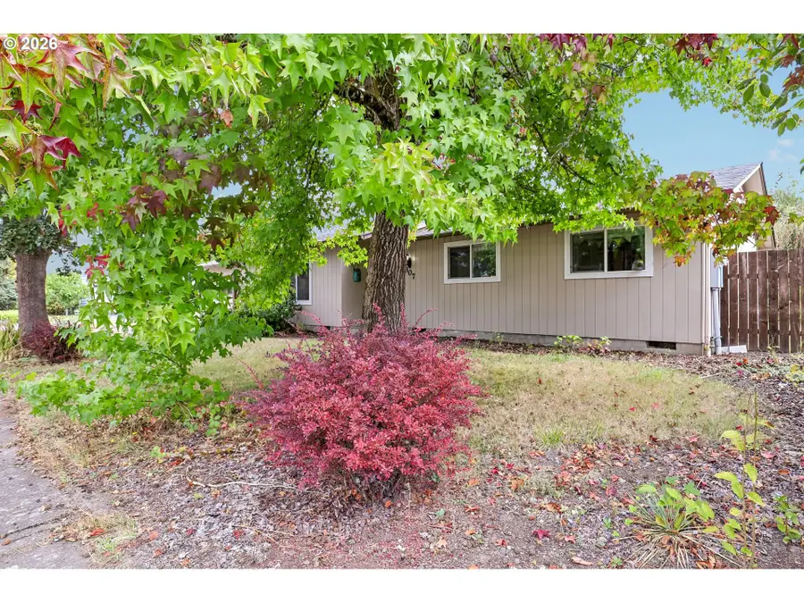 307 Atwater St N, Monmouth, OR 97361 - #2
