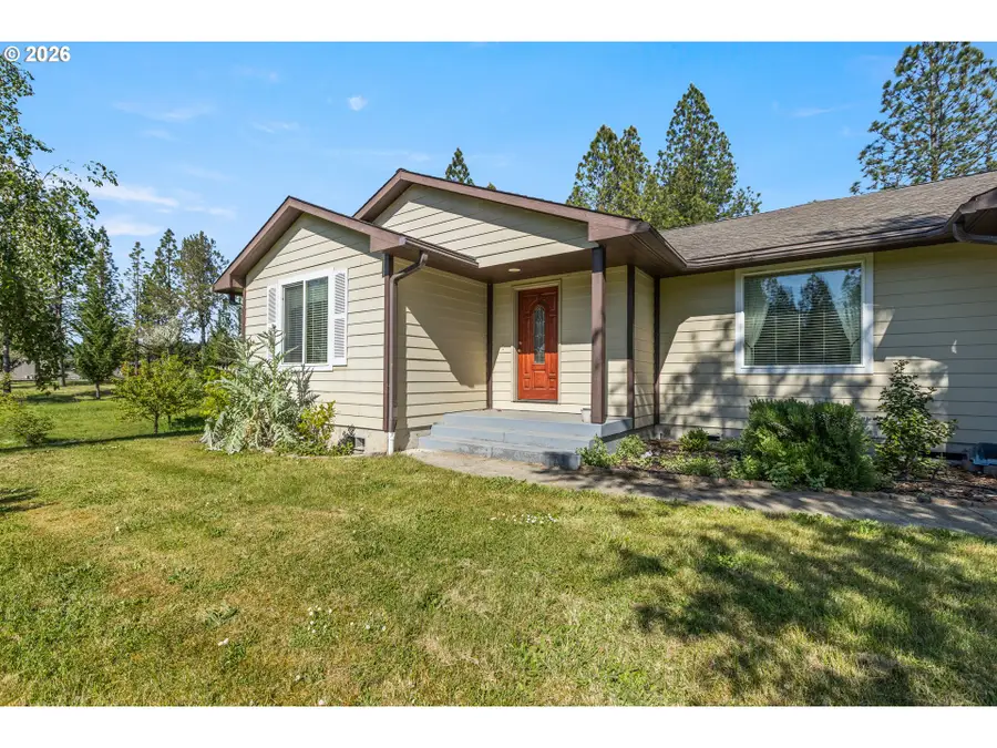 757 Echo Dr, Roseburg, OR 97470 - #2
