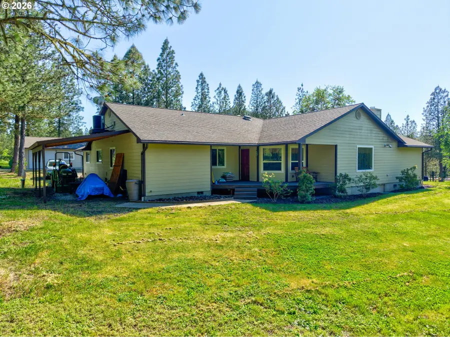 757 Echo Dr, Roseburg, OR 97470 - #3