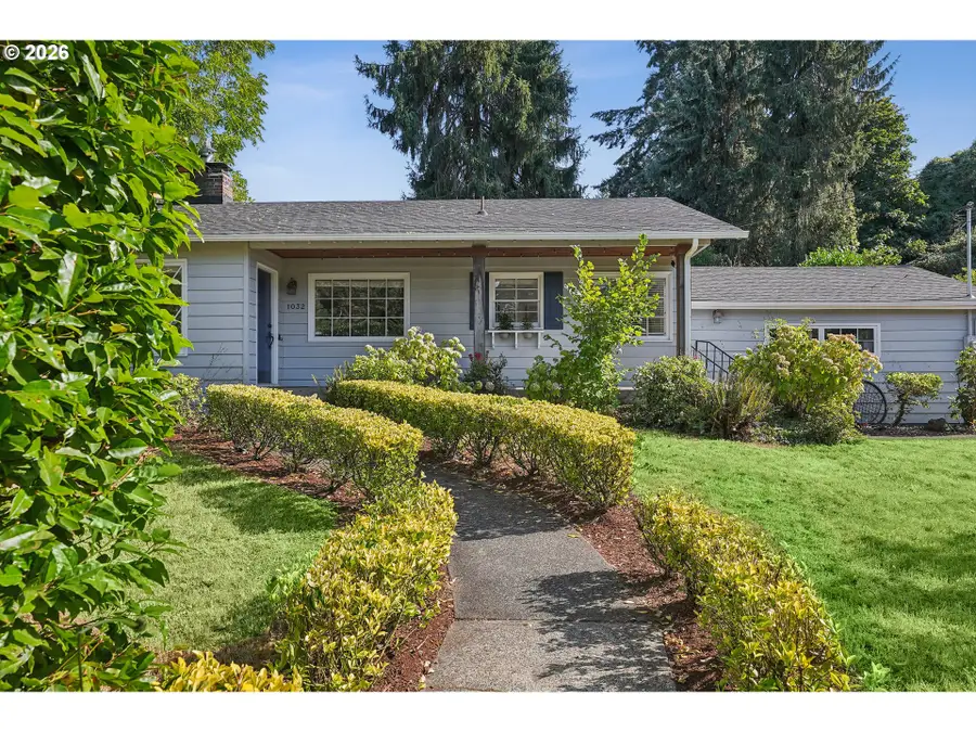 1032 Laurel St, Lake Oswego, OR 97034 - #2