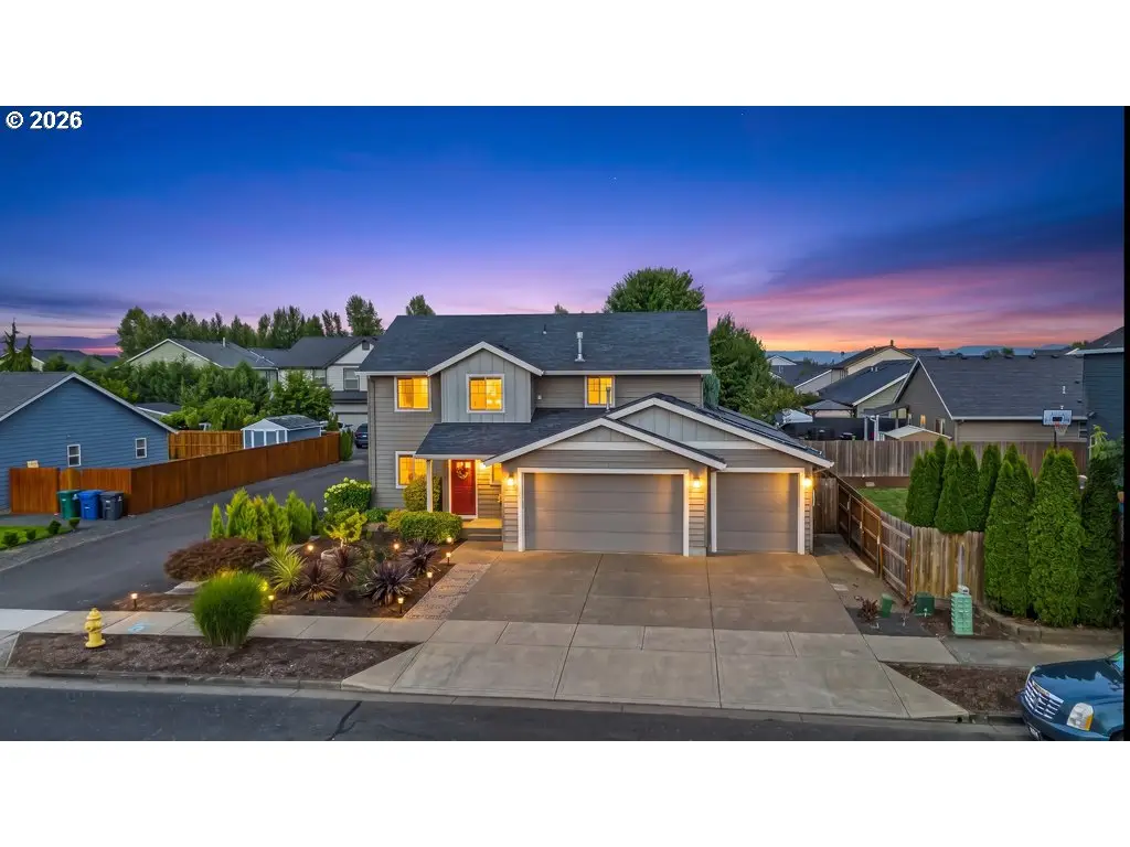 574 Prairie St, Woodburn, OR 97071 - #1