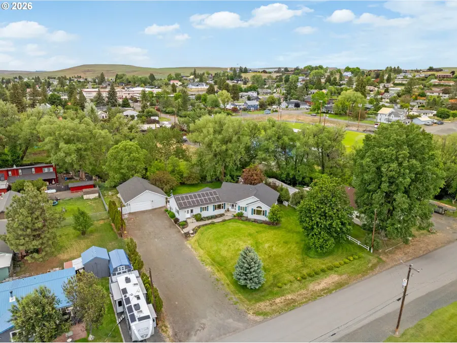 405 Residence St, Enterprise, OR 97828 - #2